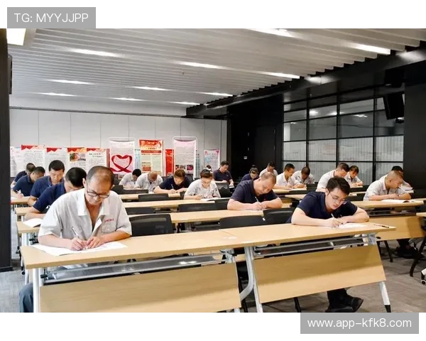 k8凯发 一触即发：深度剖析游戏中的策略布局与团队合作技巧